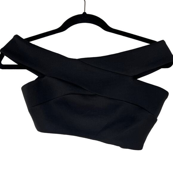 Fame and Partners Crop Top In Black Size 0 - Picture 2 of 4
